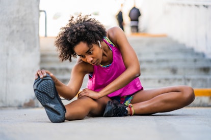 The benefits of stretching versus using a massage gun.