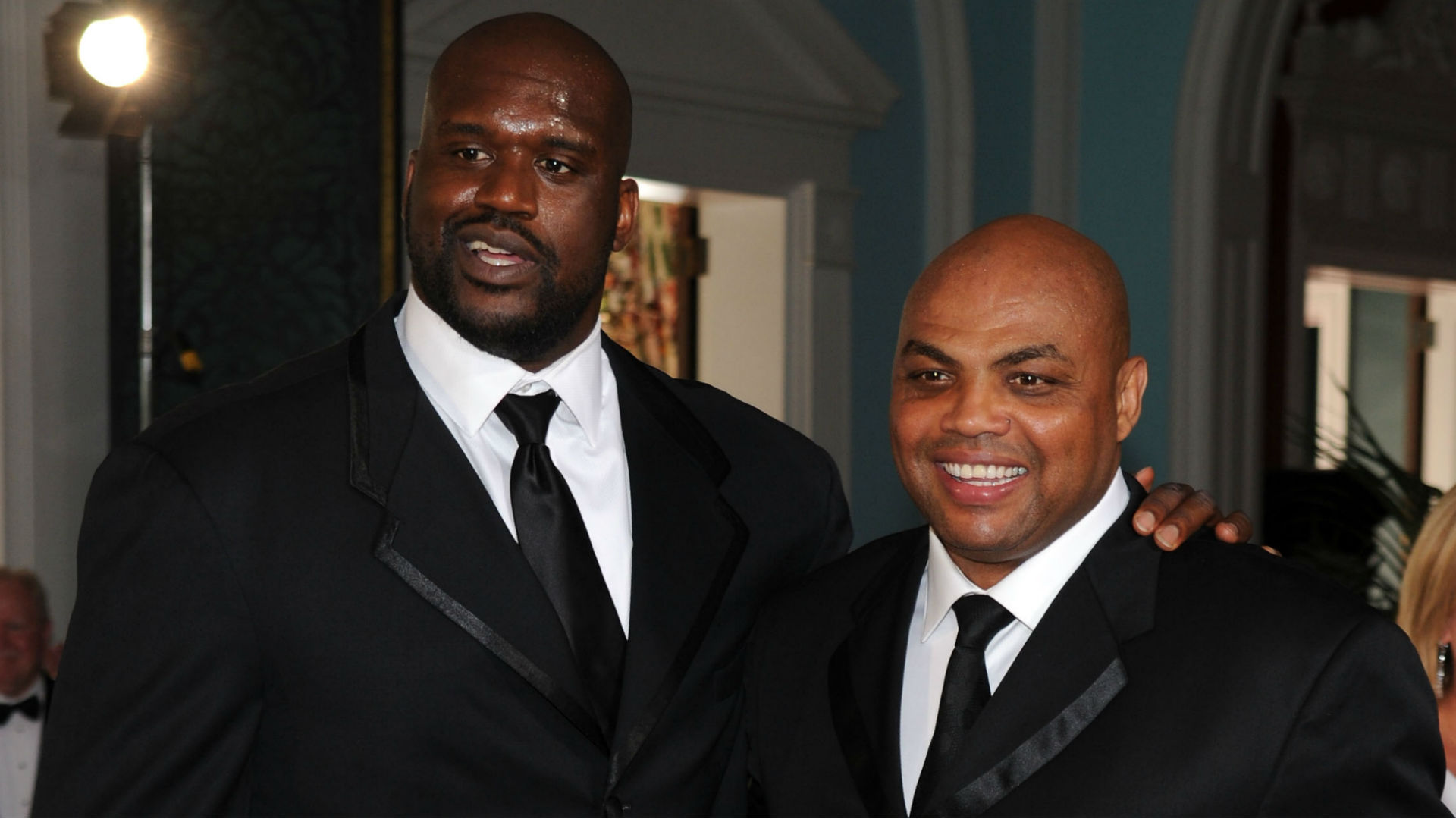 shaq-barkley-ftrjpg_17ye7w9x3as2c170kke64pg7b2.jpg